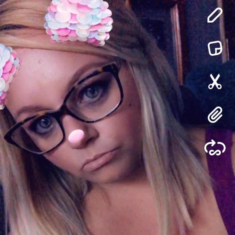 Meet your Posher, Tiffanie
